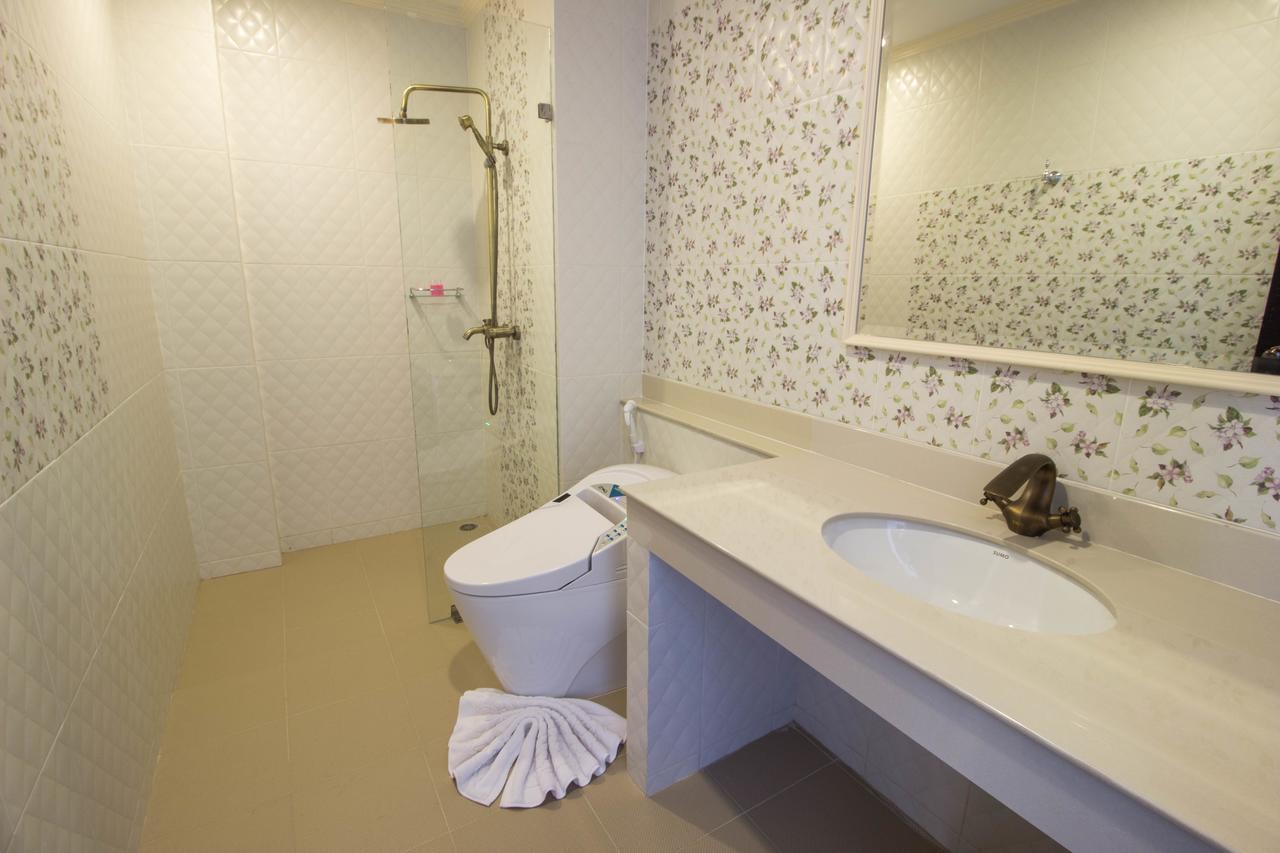 S.Swiss Hotel Ratchaburi Ratchaburi Province Exterior photo